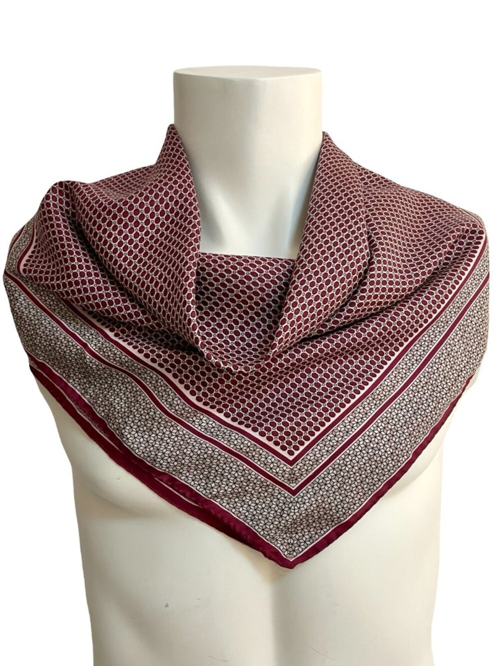 Vintage Style Geometric Silk Feel Scarf 26x26
